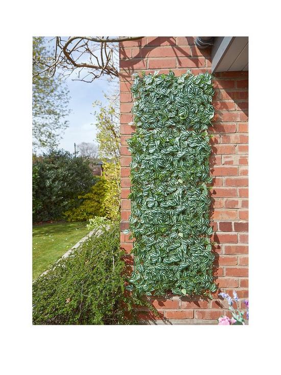 front image of smart-garden-luscious-leaf-screen-panel-60x-40cm