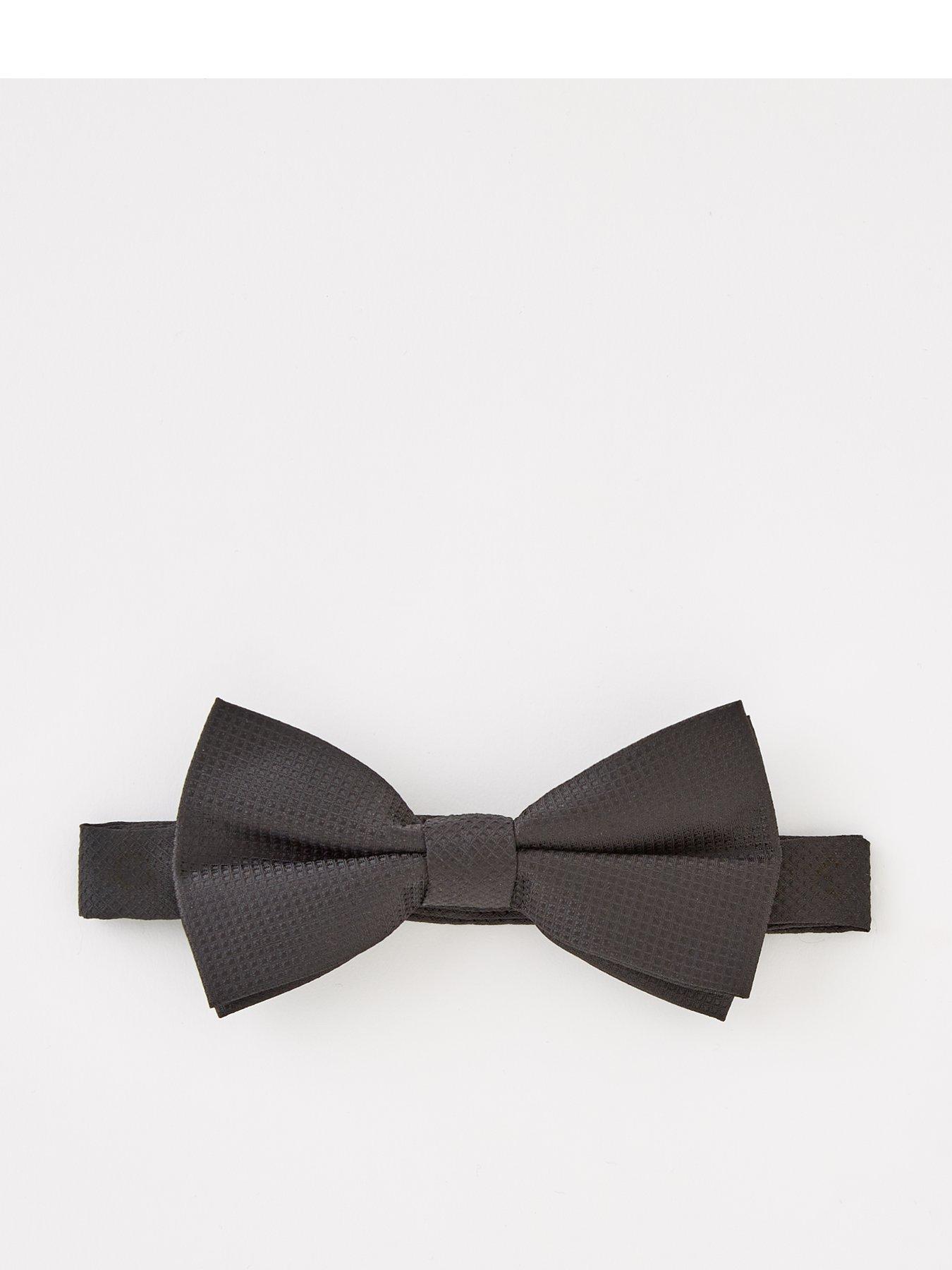very-man-bow-tie-black