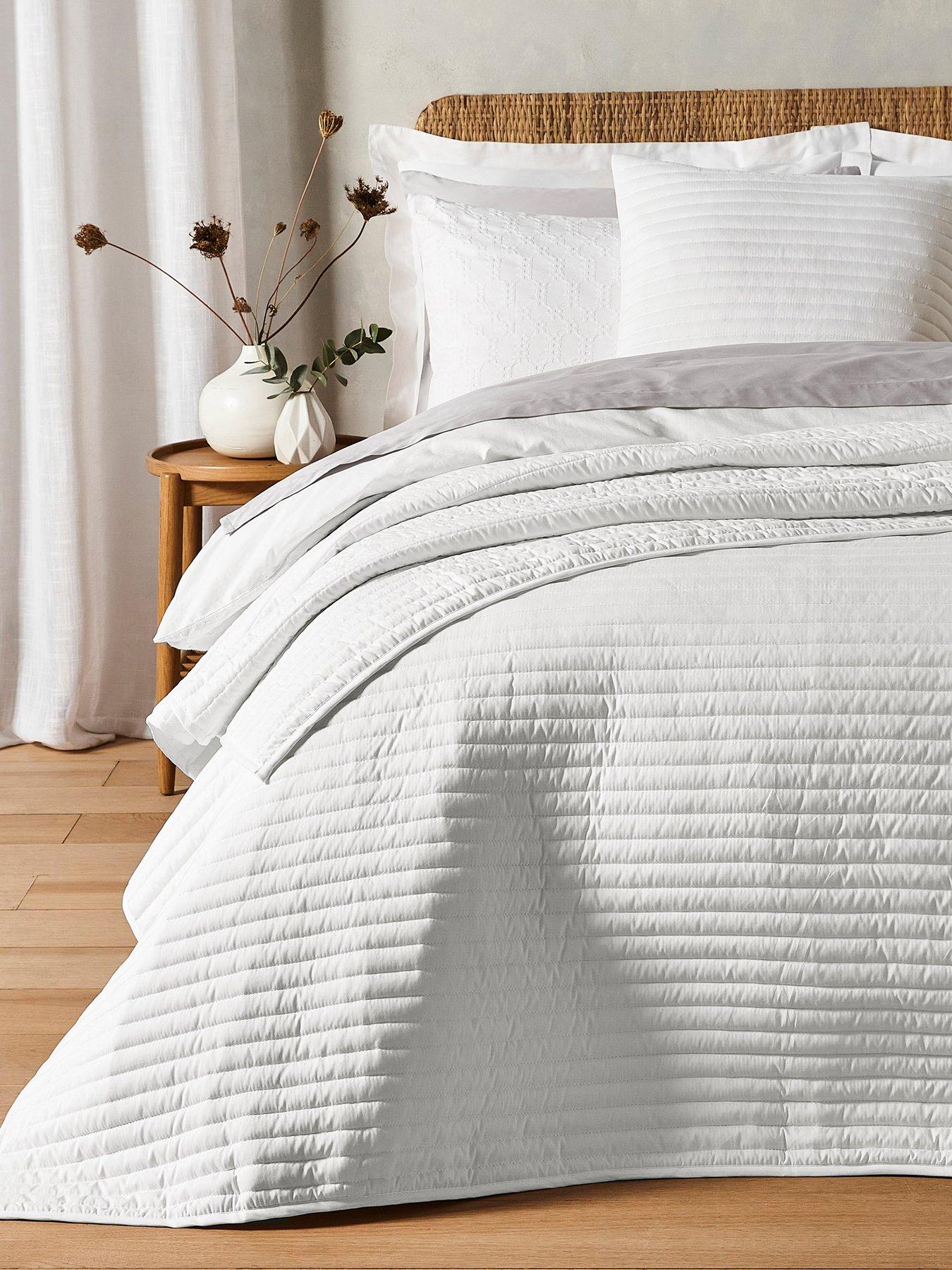 Bianca Quilted Lines Bedspread Throw in White