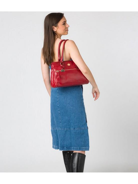 stillFront image of pure-luxuries-london-poppy-leather-handbag