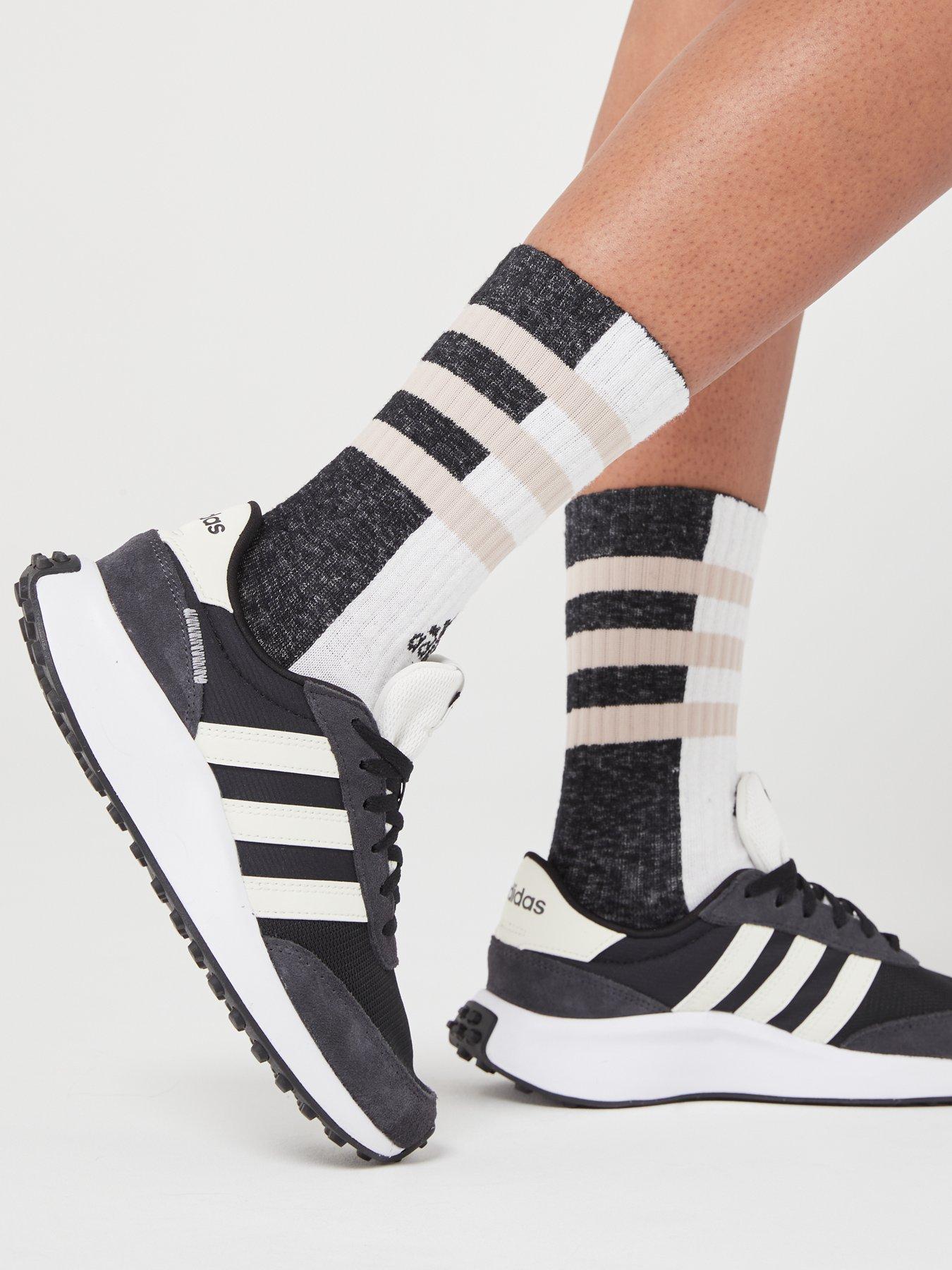 undefined Womens Run 70S Trainers - Black/White