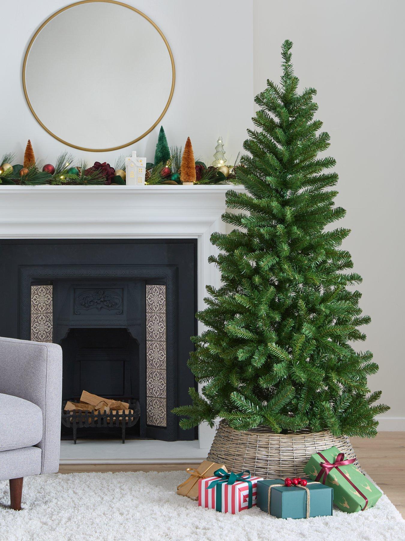 Image 1 of 3 of Very Home Newlands 6ft Tree