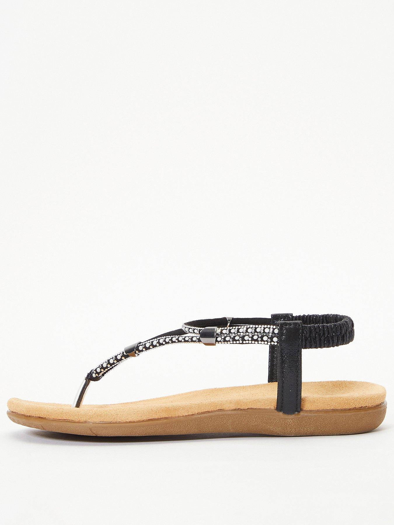 Quiz flat online sandals