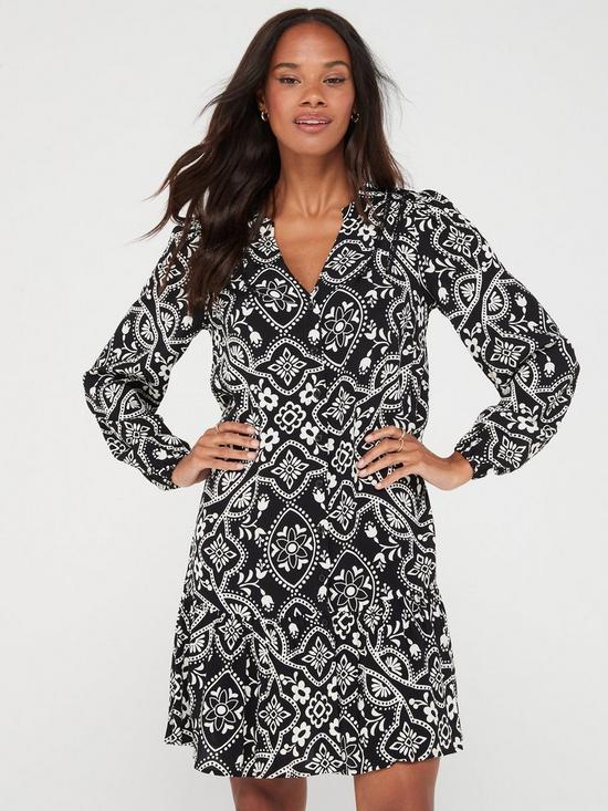 front image of v-by-very-long-sleeve-printed-shift-mini-dress-print