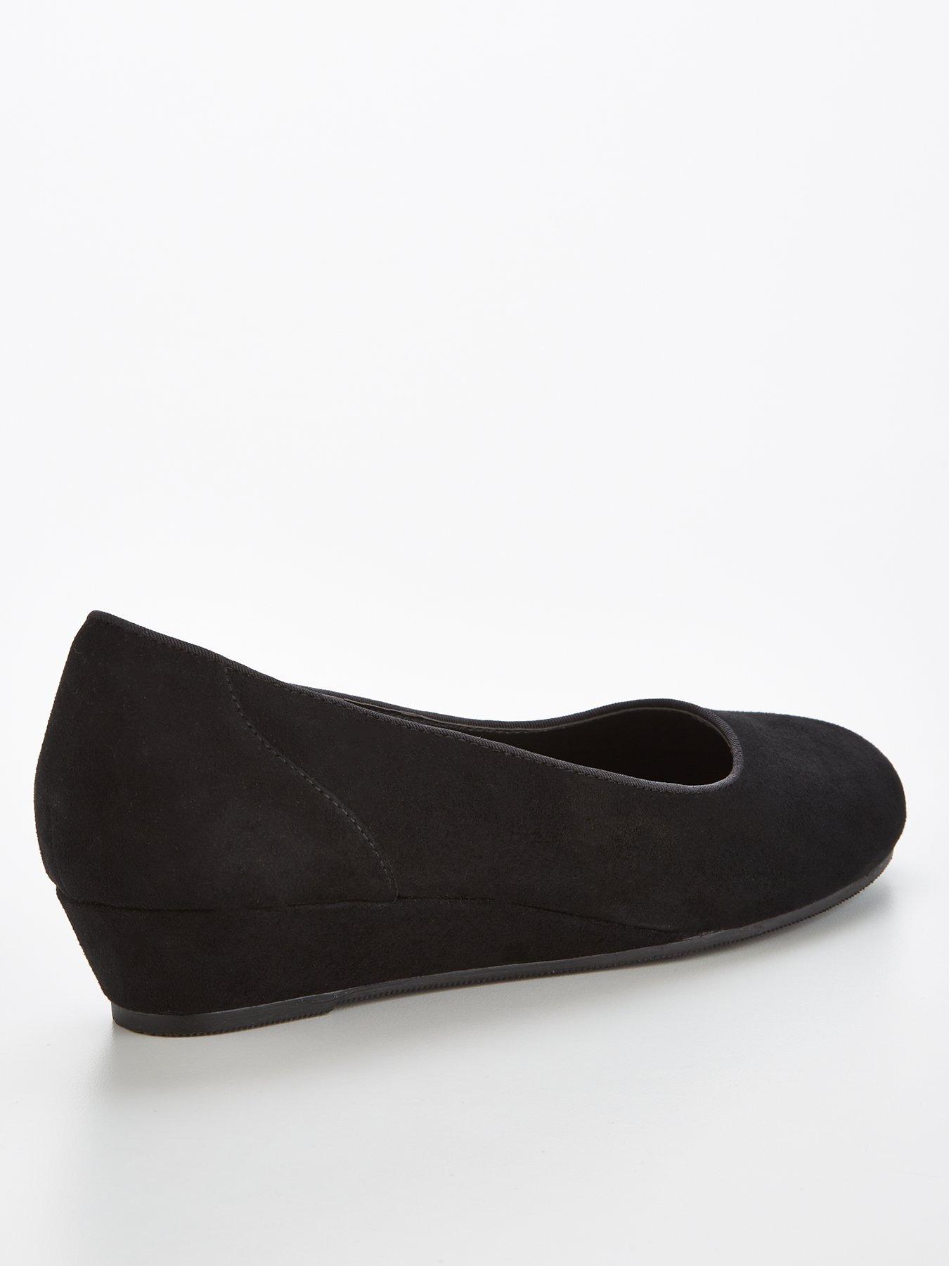 Small wedge 2025 black shoes