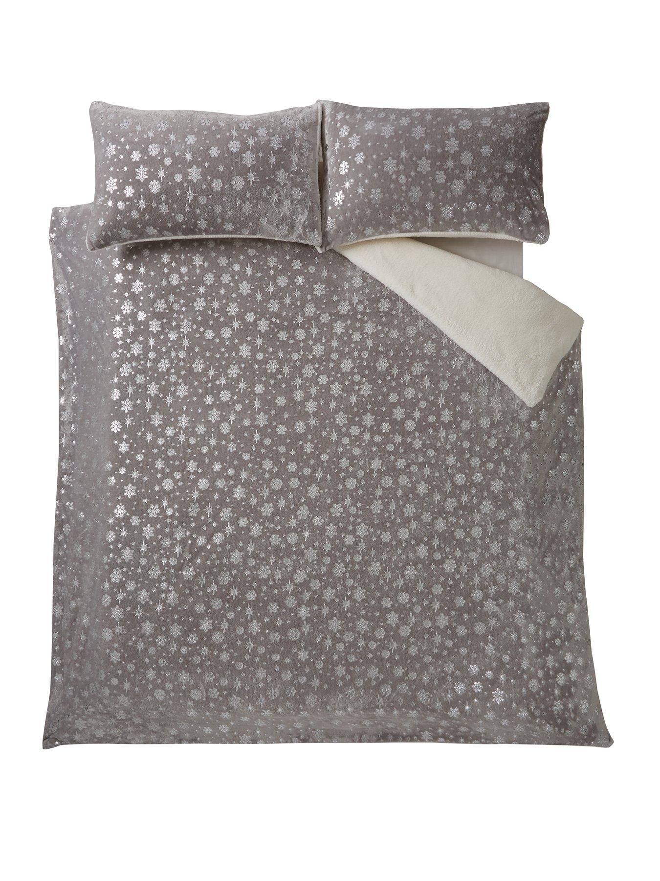 stillFront image of very-home-sparkle-snowflake-fleece-duvet-cover-set-silver