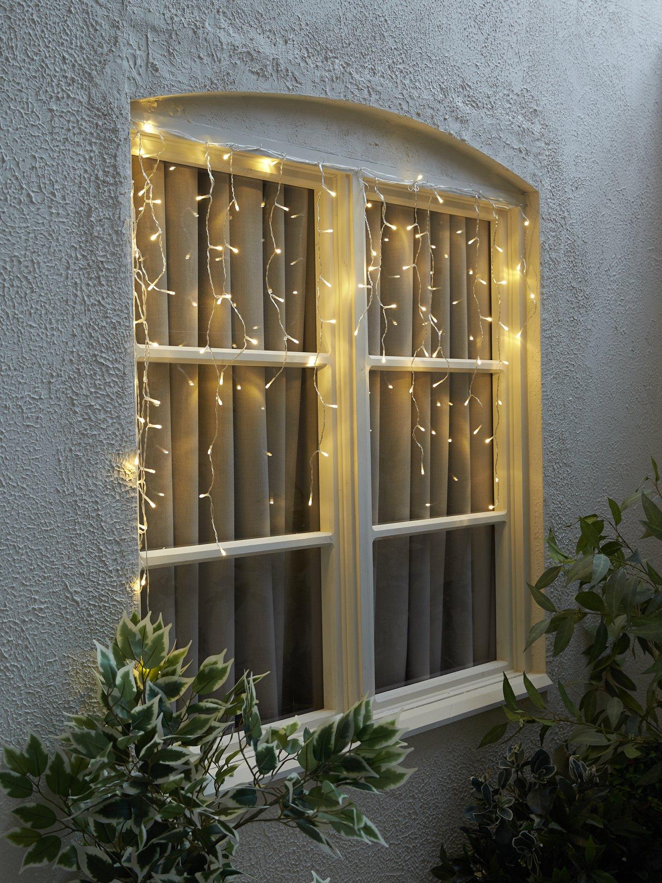 Very Home Battery Operated Indoor/Outdoor Icicle Christmas Curtain