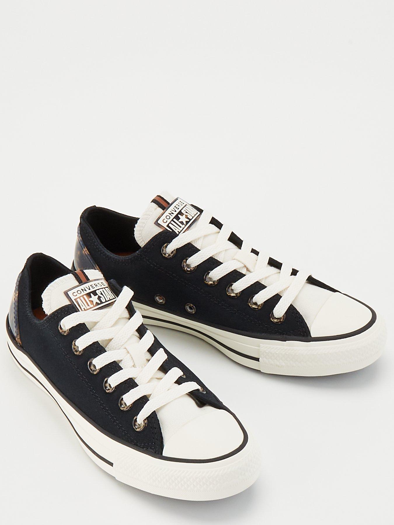 Chuck taylor all star ox canvas 2024 low top trainers