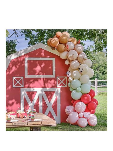 ginger-ray-balloon-arch-farmyard-arch-with-card-faces