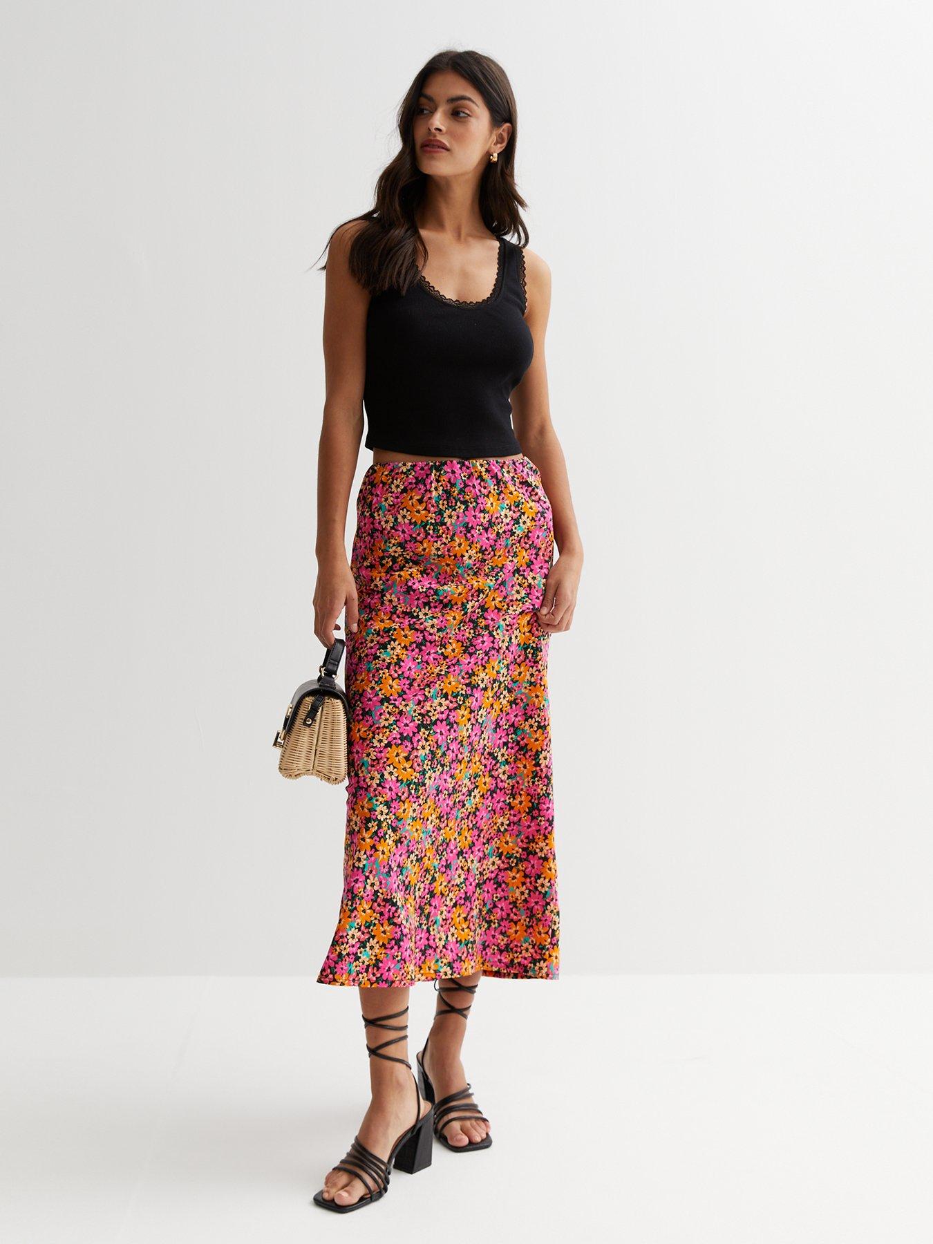 Floral midi hotsell skirt new look