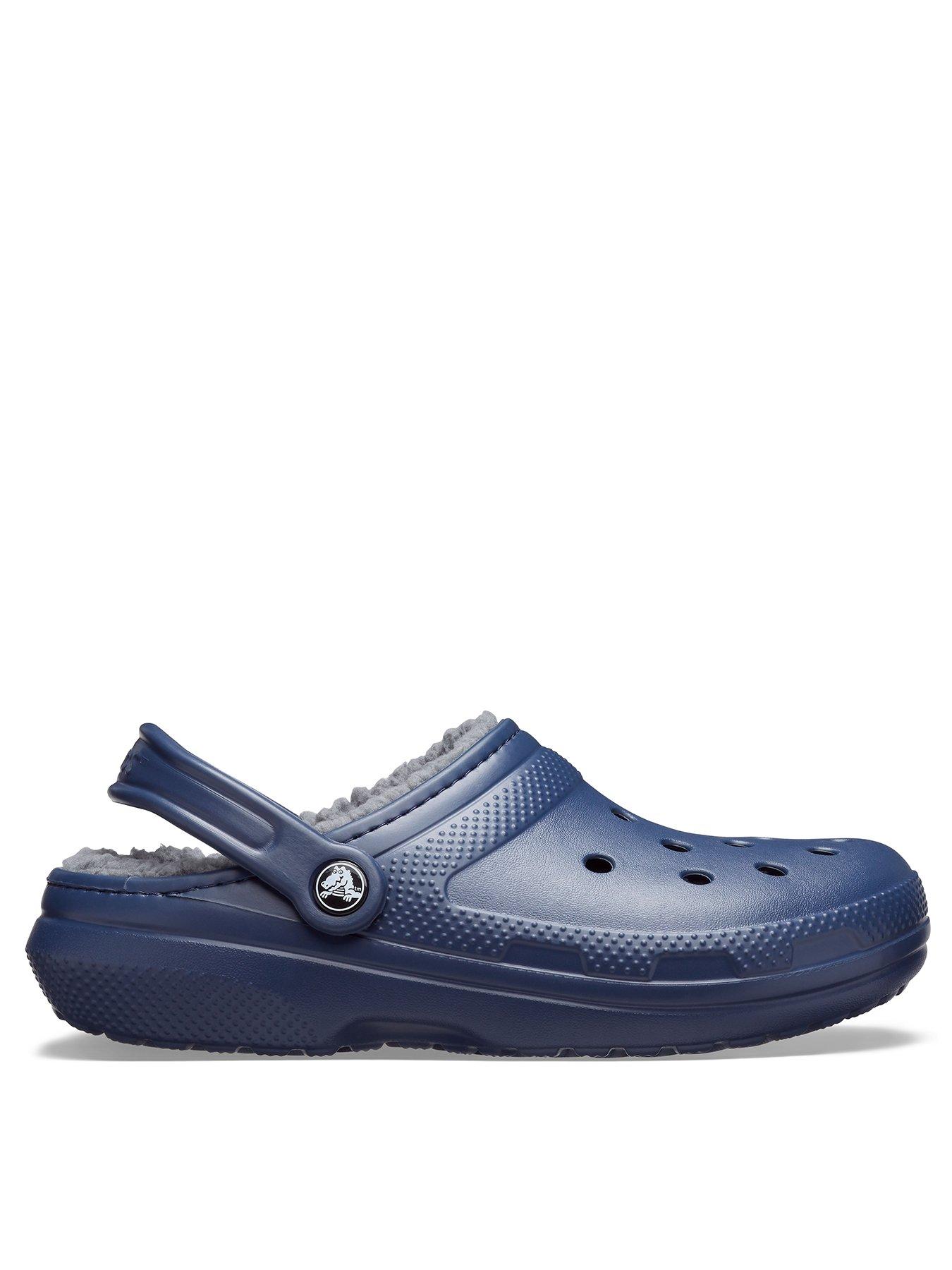 Mens shop furry crocs