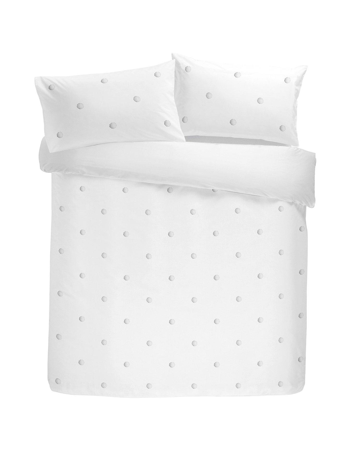 stillFront image of appletree-100-cotton-dot-garden-duvet-set