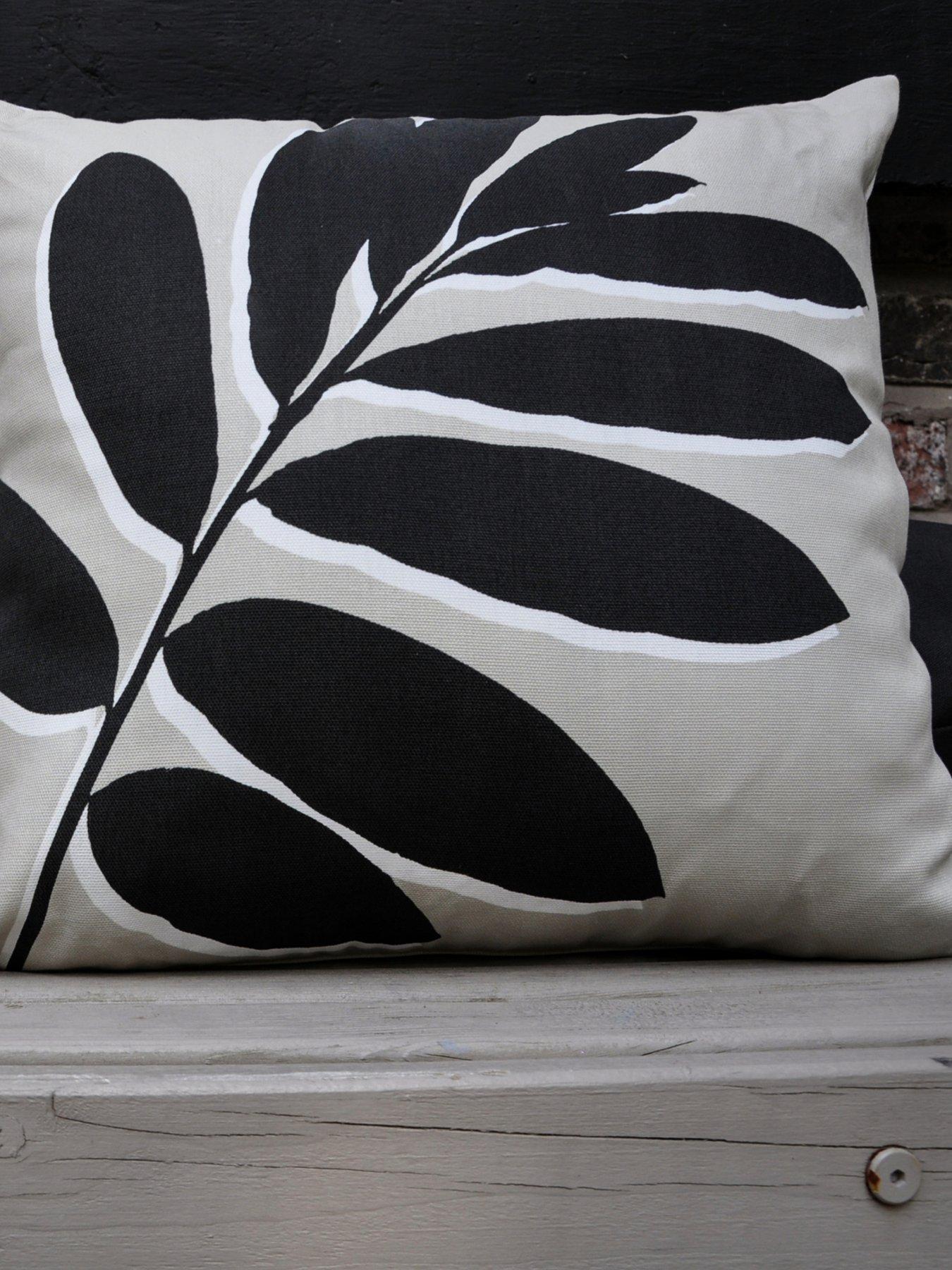 Image 2 of 5 of Fusion Leaf Outdoor Cushion Natural