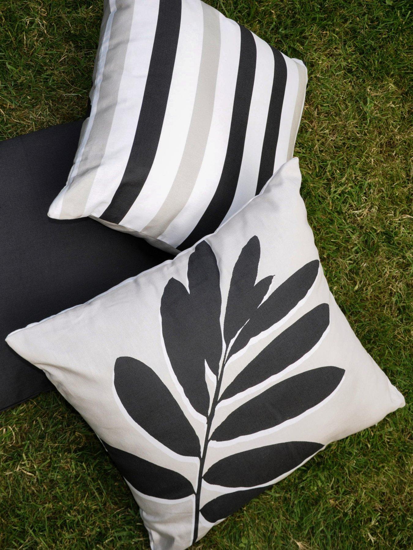 Image 5 of 5 of Fusion Leaf Outdoor Cushion Natural