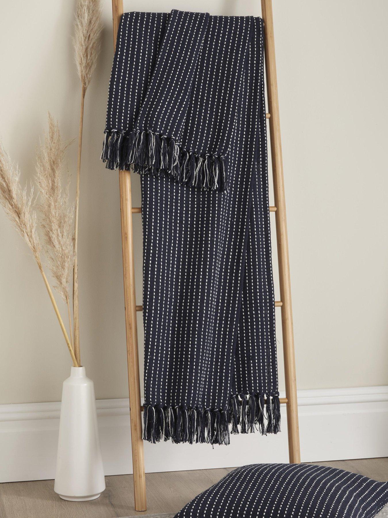 drift-home-quinn-throw-in-navy