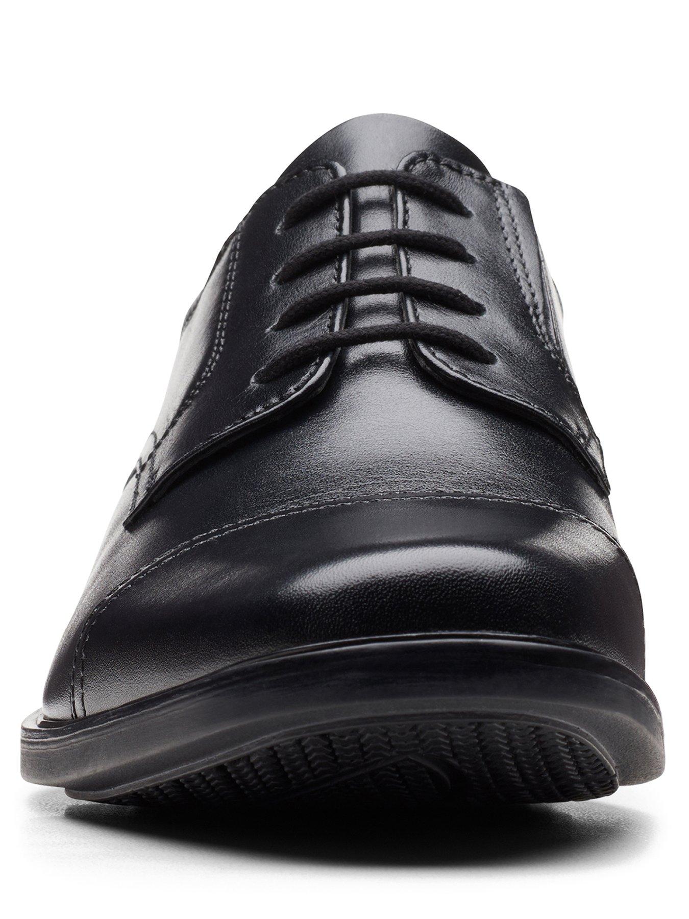  image of clarks-wide-fit-howard-cap-oxford-shoes-black