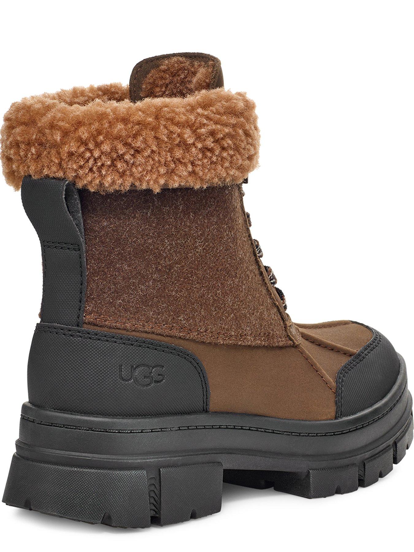 UGG Ashton Addie Tipped Ankle Boots Dark Earth Brown