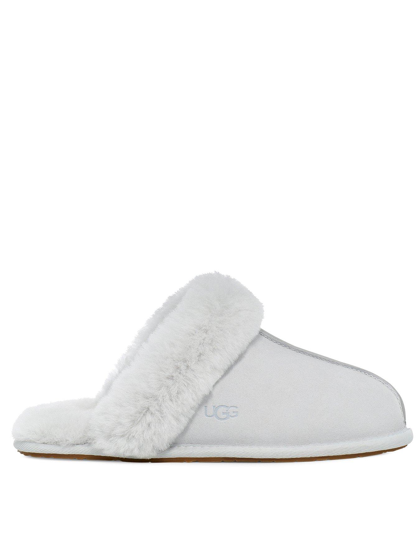 Light grey shop ugg slippers