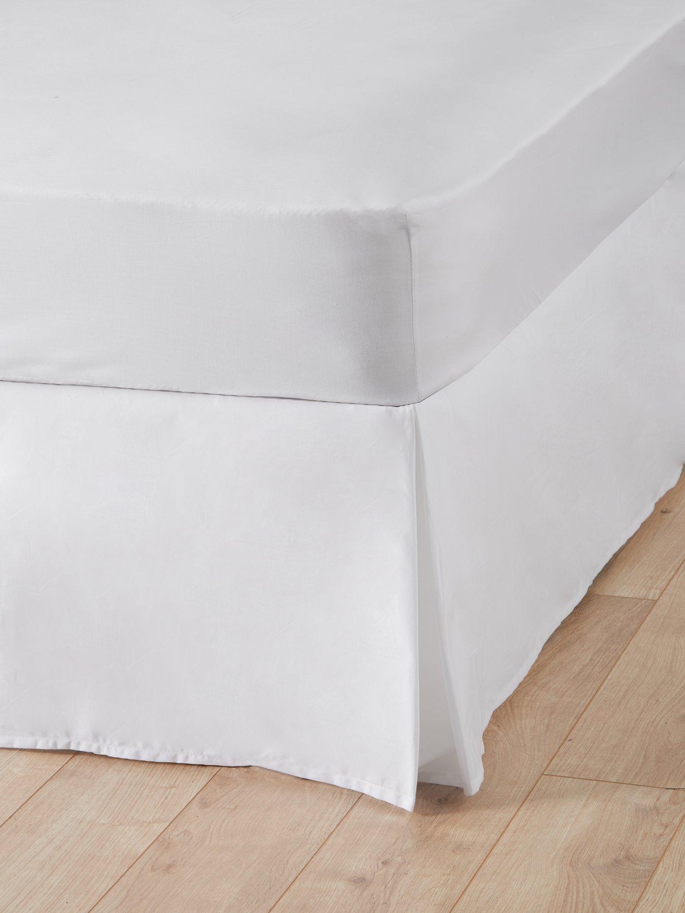 The Very Collection Non-Iron 180 Thread Count Box Pleat Base Valance