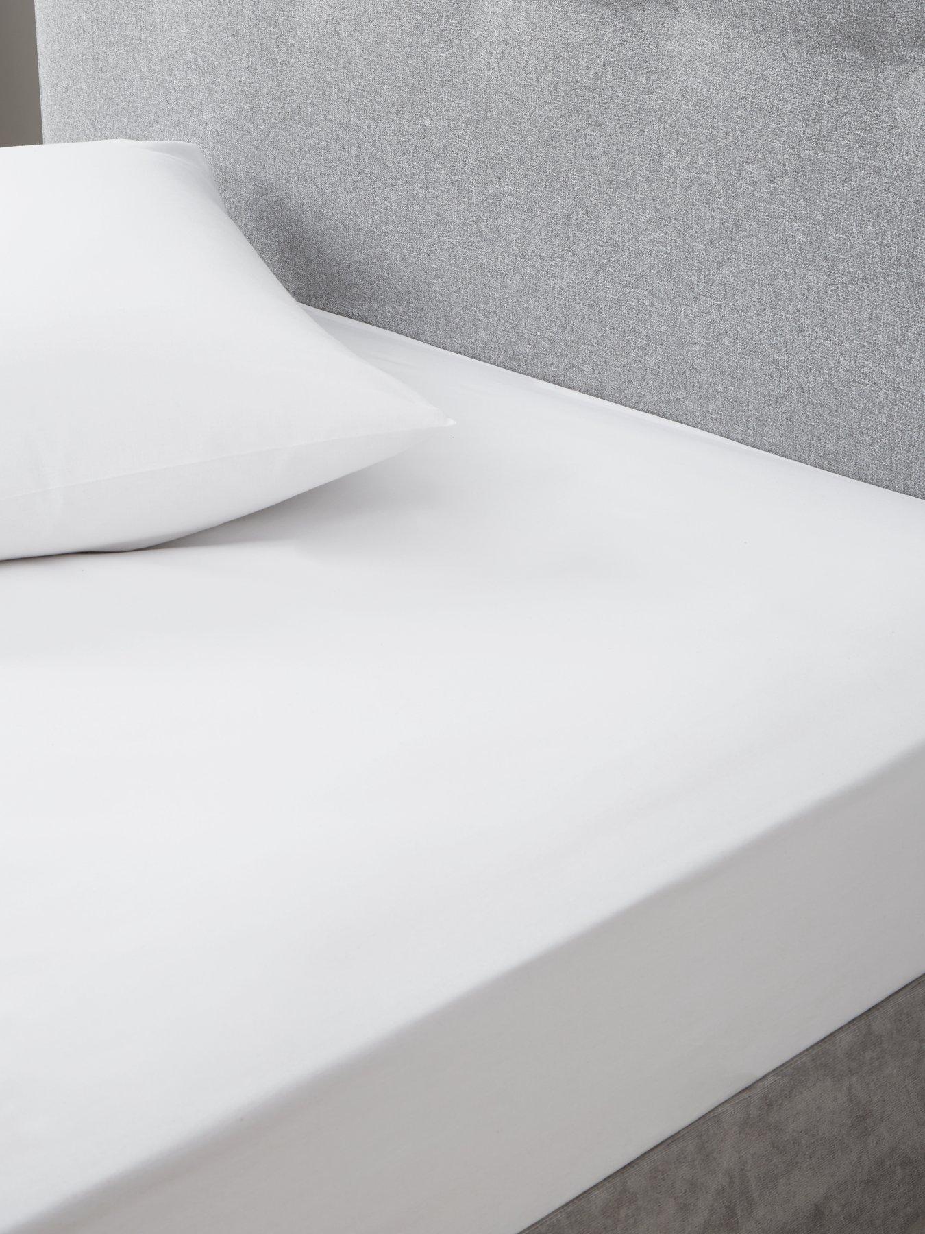 The Very Collection Non-Iron 180 Thread Count 28 cm Fitted Sheet