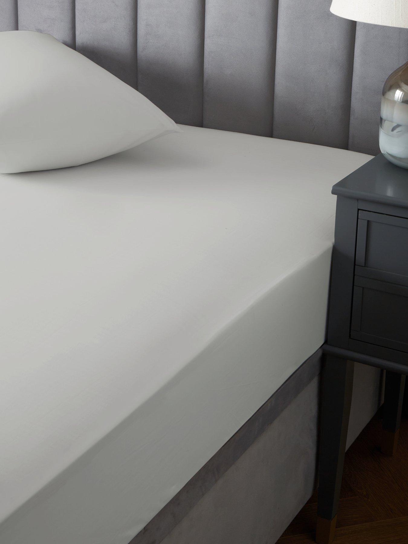 Image 1 of 3 of The Very Collection Luxury 400 Thread Count Soft Touch Cotton Sateen 28 cm Deep Fitted Sheet