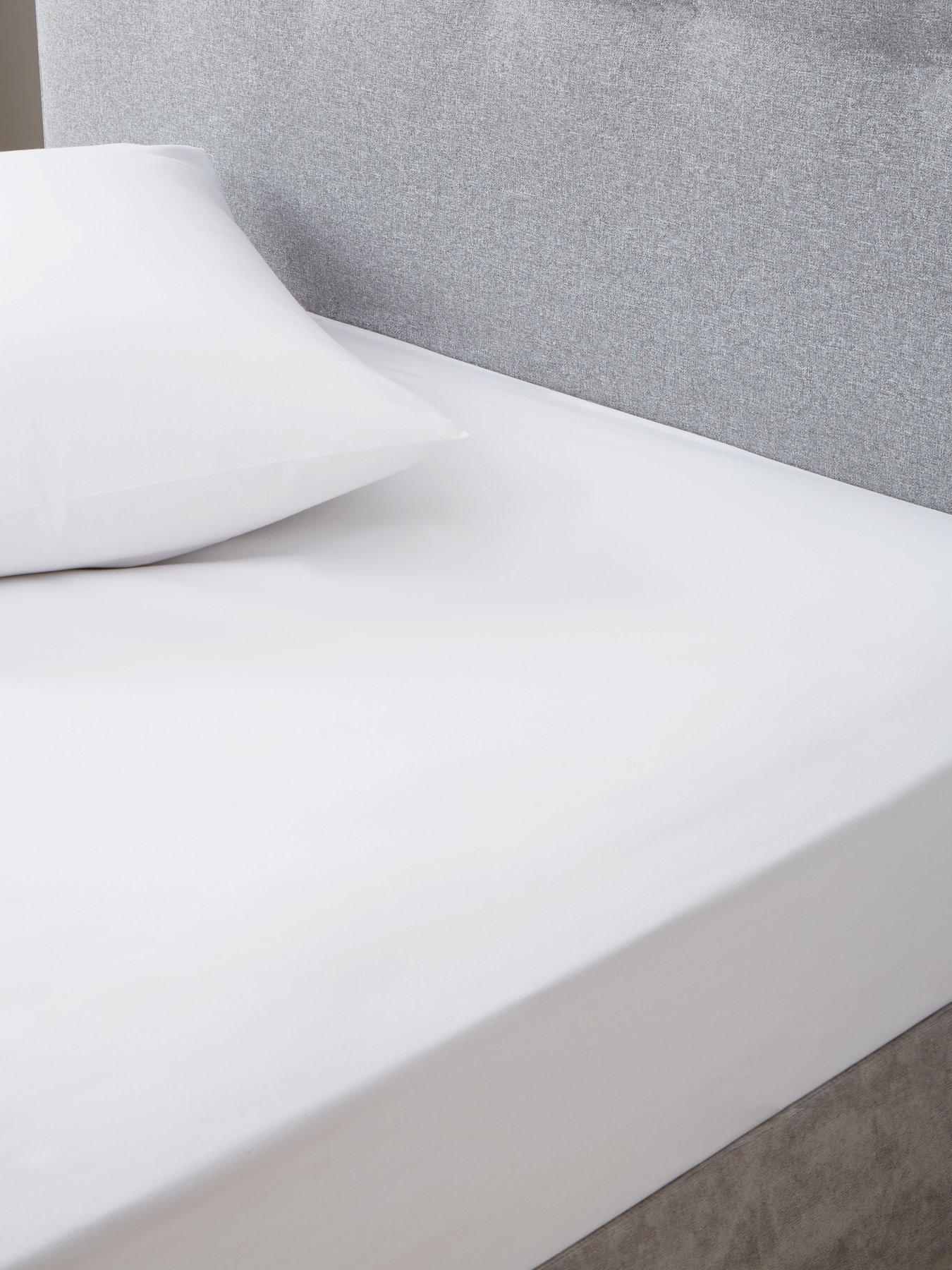Very Home Easy Care Polycotton 25 cm Fitted Sheet