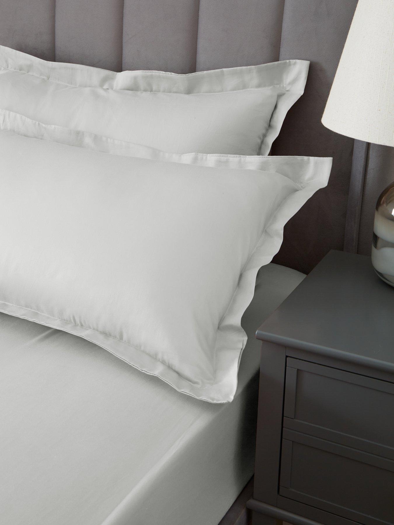 The Very Collection Luxury 400 Thread Count Soft Touch Cotton Sateen Oxford Pillowcase Pair