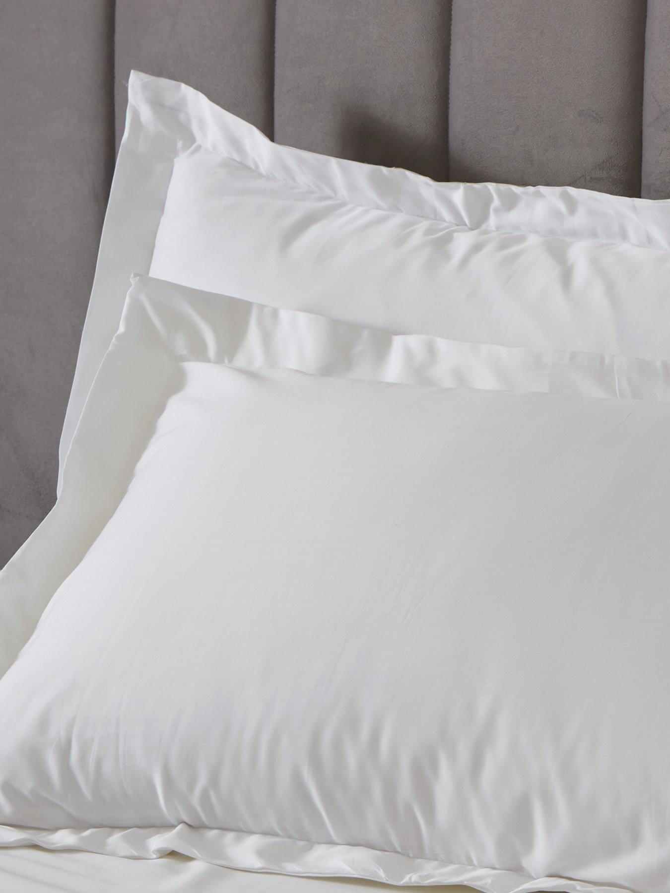 Image 3 of 3 of The Very Collection Luxury 400 Thread Count Soft Touch Cotton Sateen Oxford Pillowcase Pair