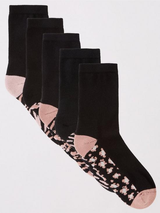 front image of everyday-5-pack-cushioned-ankle-socks-with-printed-sole-black