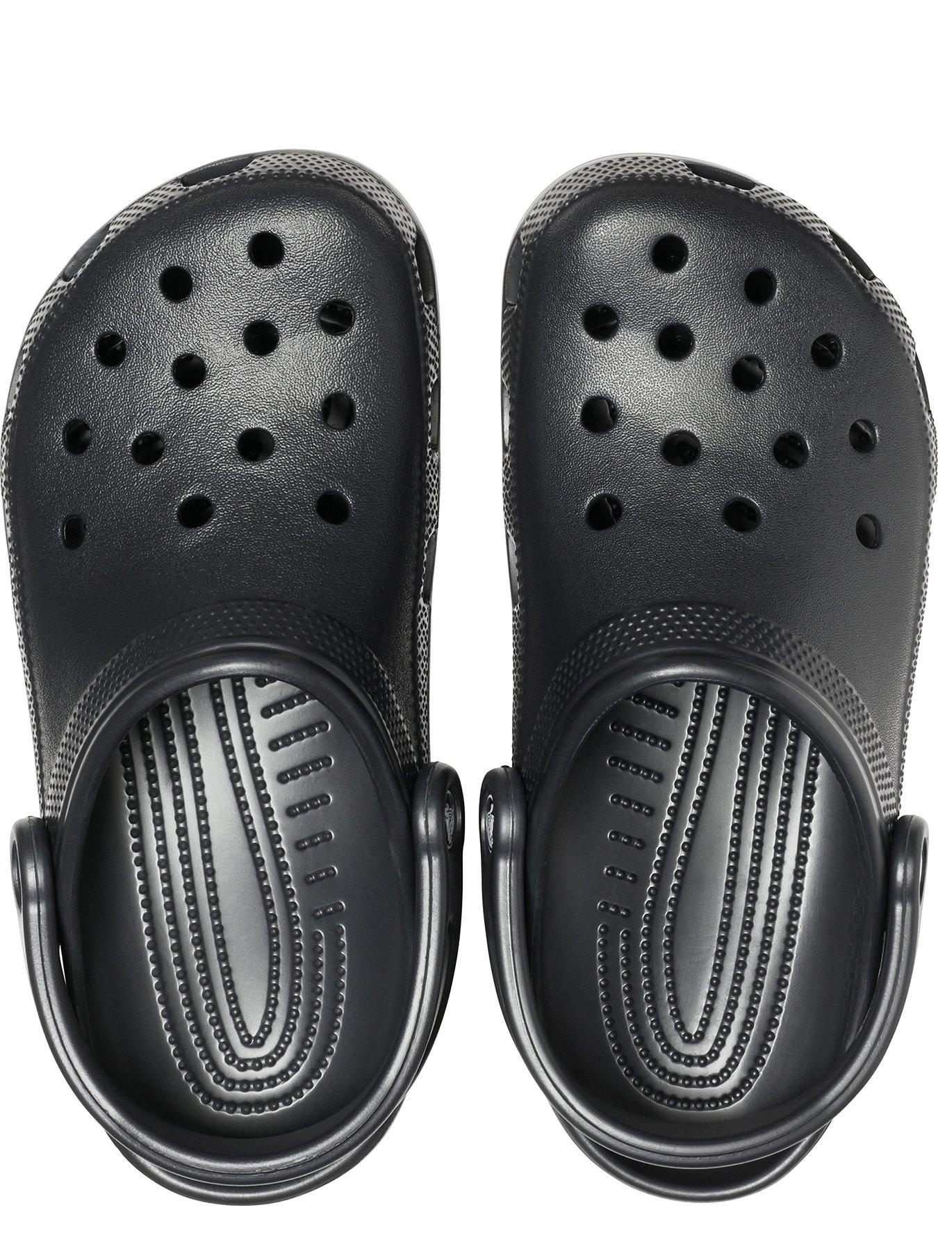 Image 4 of 6 of Crocs Classic Clog - Black