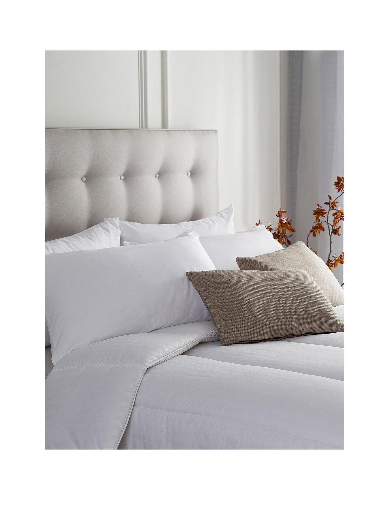 Image 2 of 6 of Snuggledown of Norway Luxurious Hotel 4.5 Tog Summer Duvet