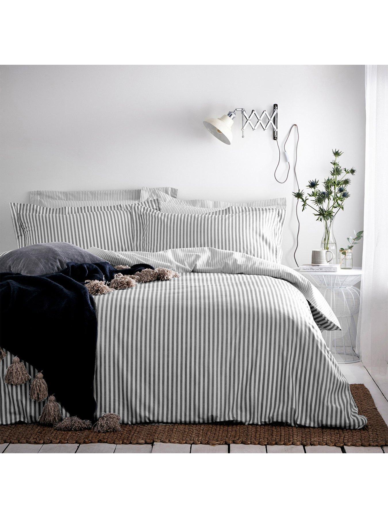 Yard Hebden 100% Cotton Duvet Set - Grey
