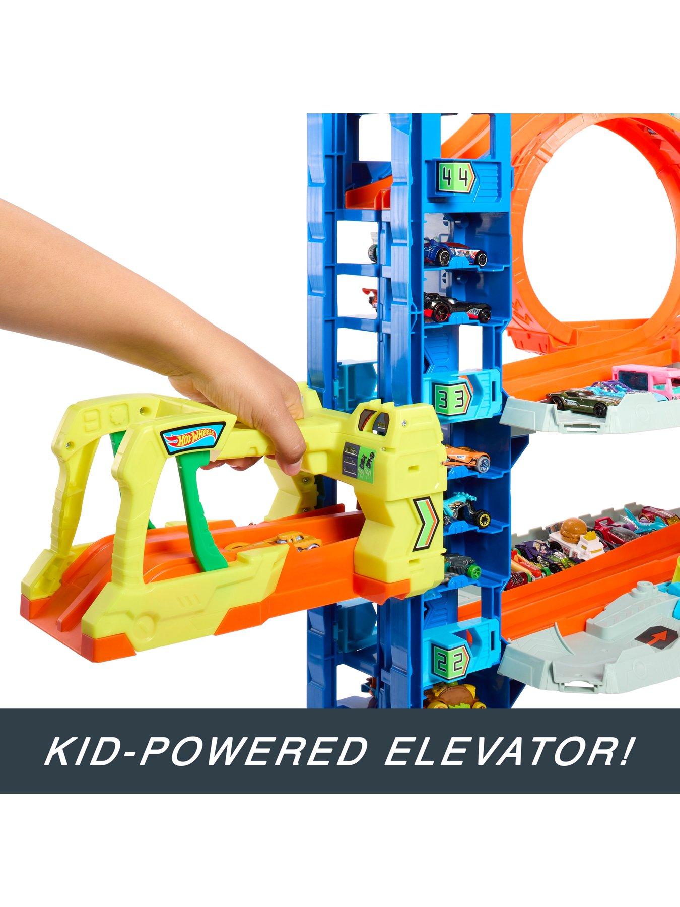 Image 4 of 8 of Hot Wheels City Ultimate Garage Playset with 2 Toy Cars