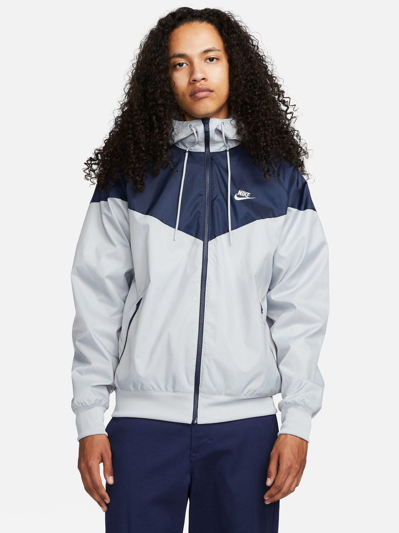 Nike on sale windrunner size