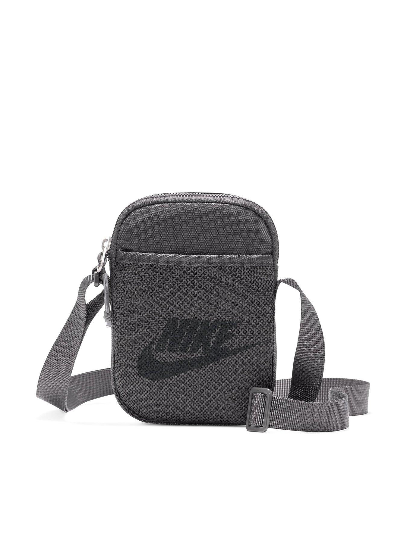 Nike Advance Small Sling Pack Black & White, END.