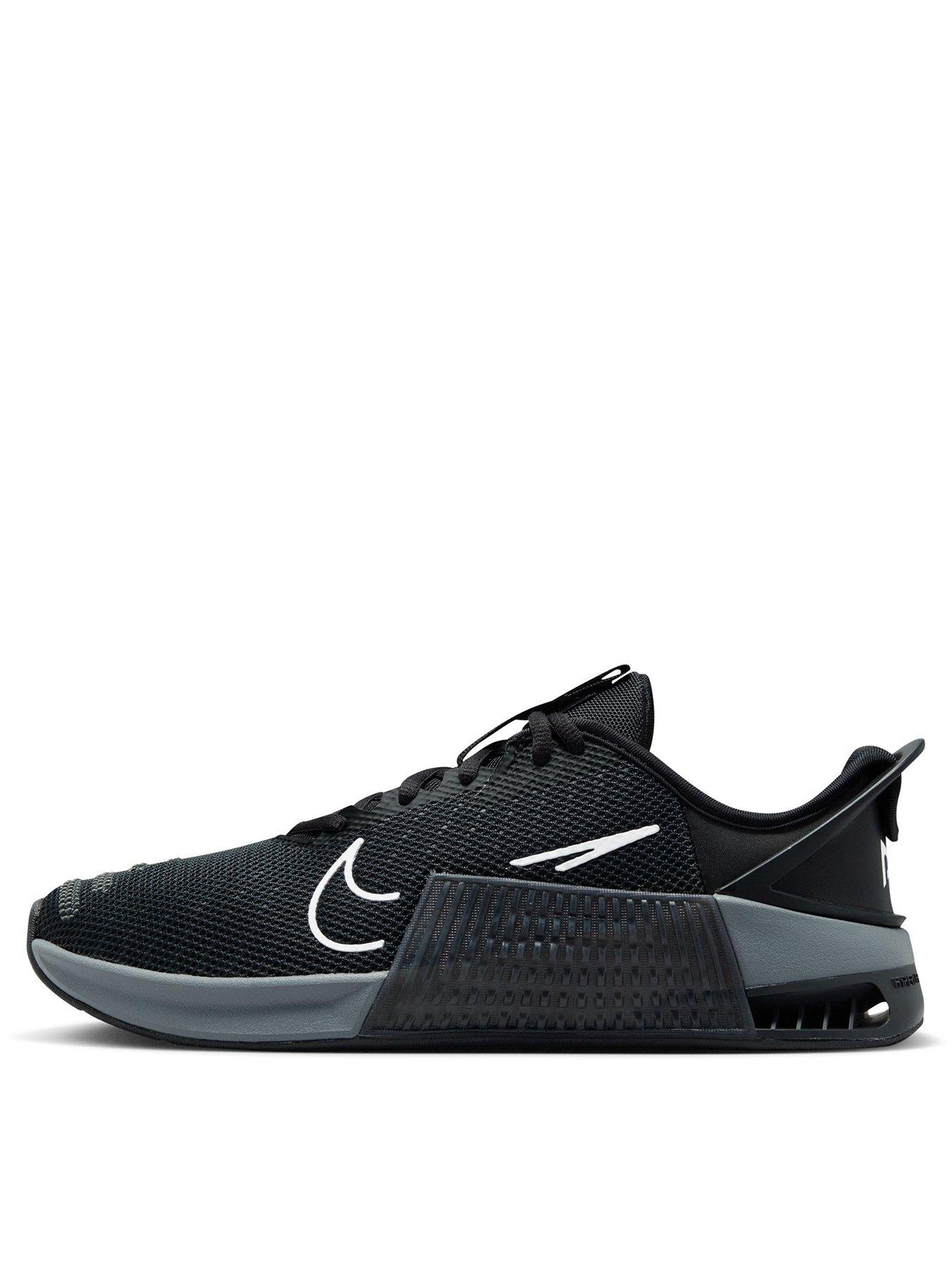 Nike ashin hotsell trainers black