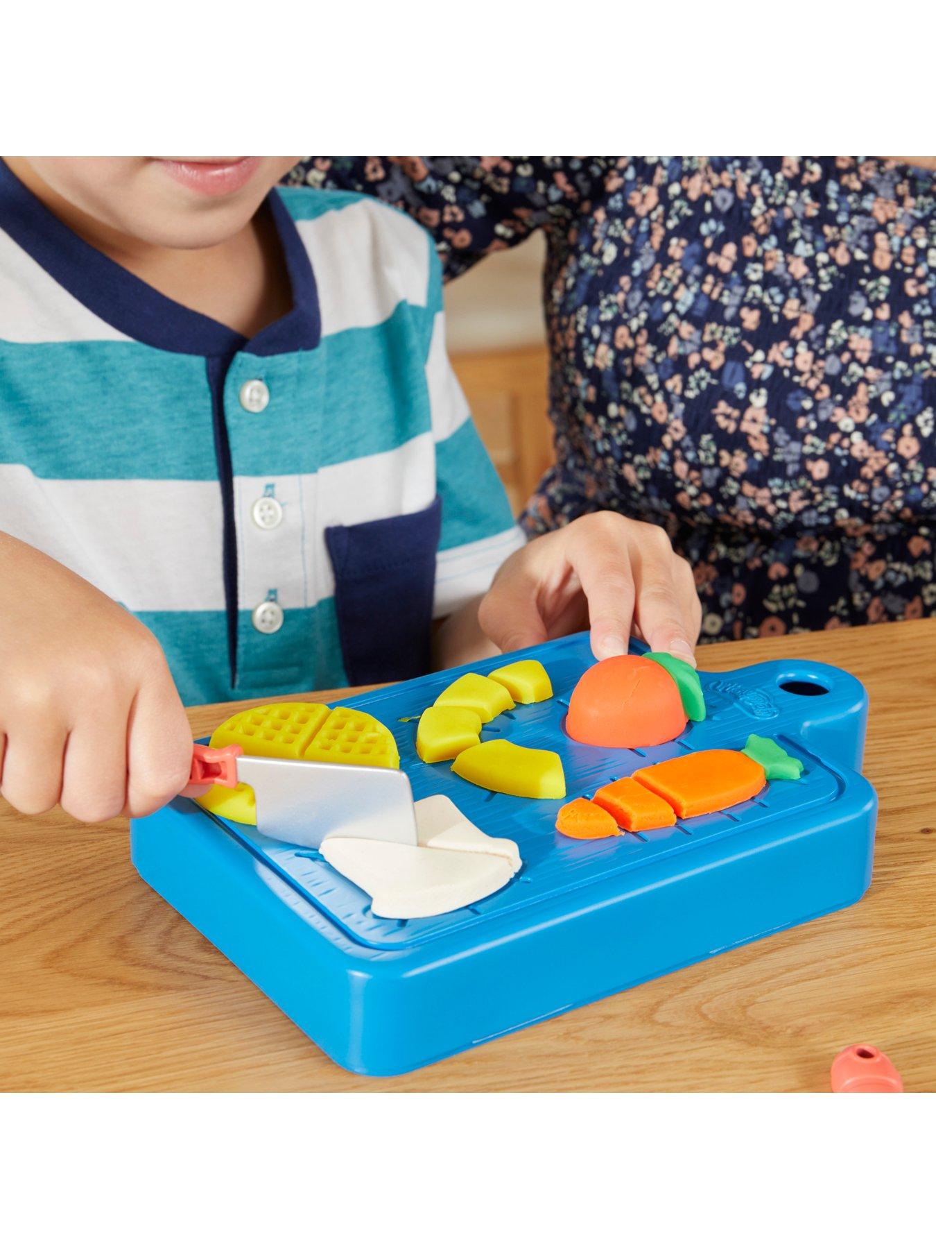 Image 6 of 7 of Play-Doh Little Chef Starter Set