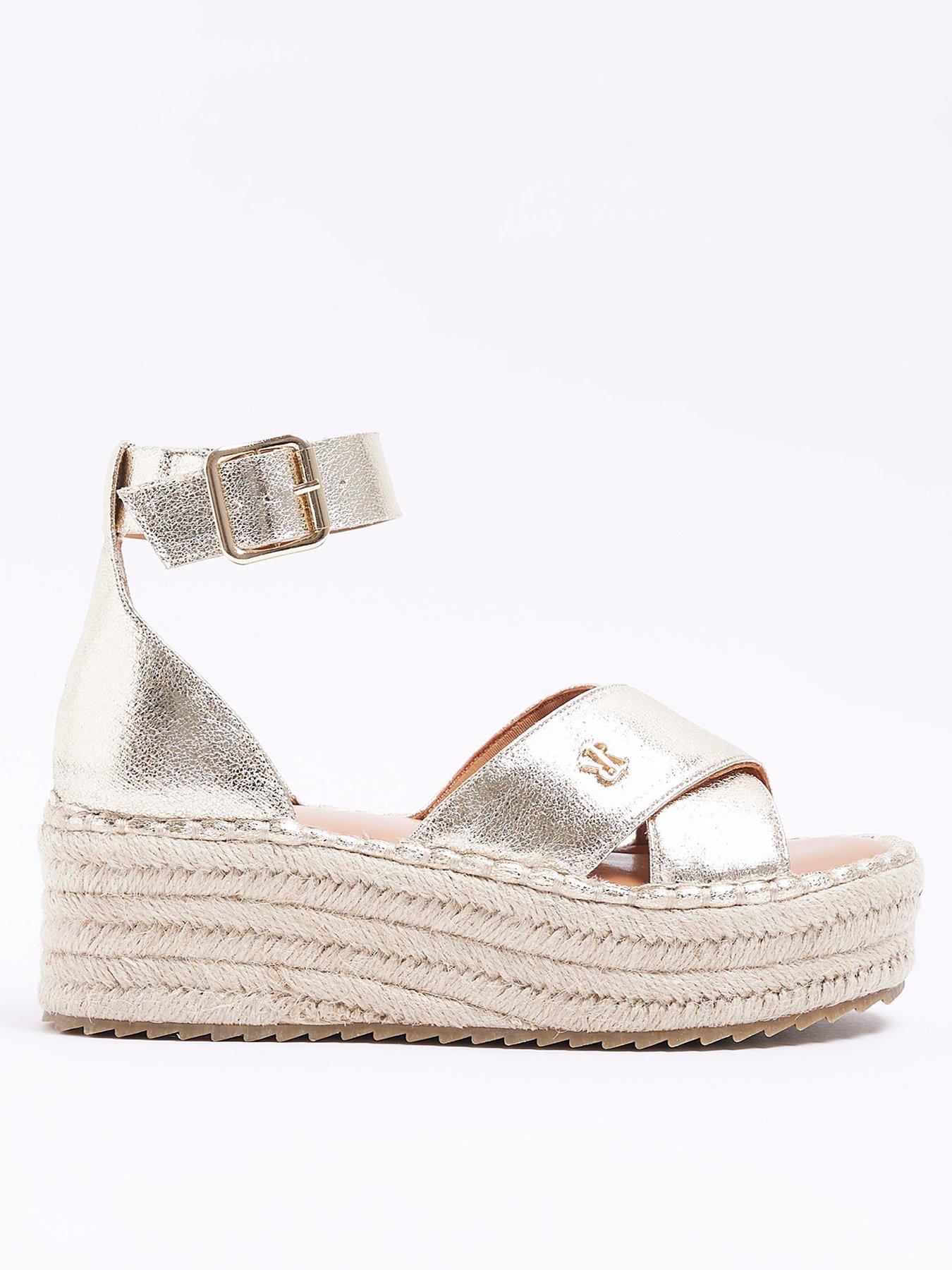 River best sale island flatforms