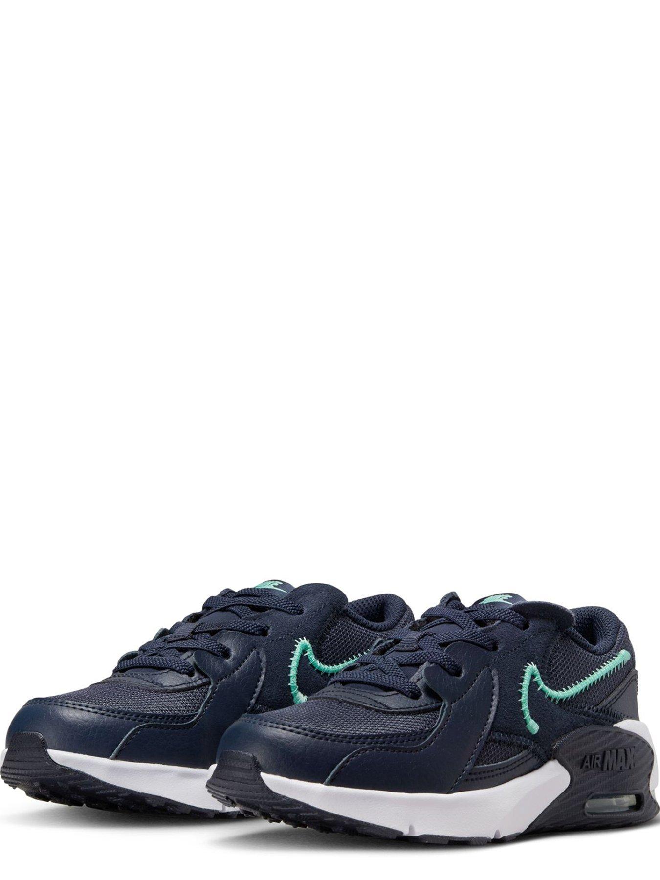 Girls navy hotsell nike trainers