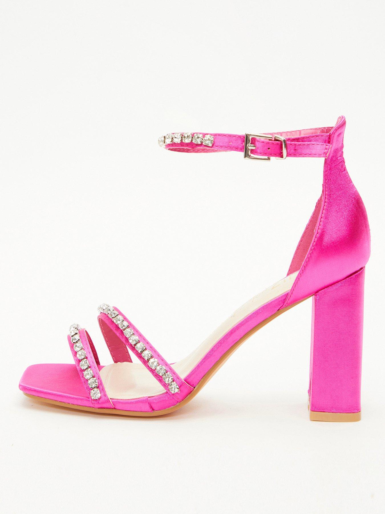 Quiz best sale pink sandals