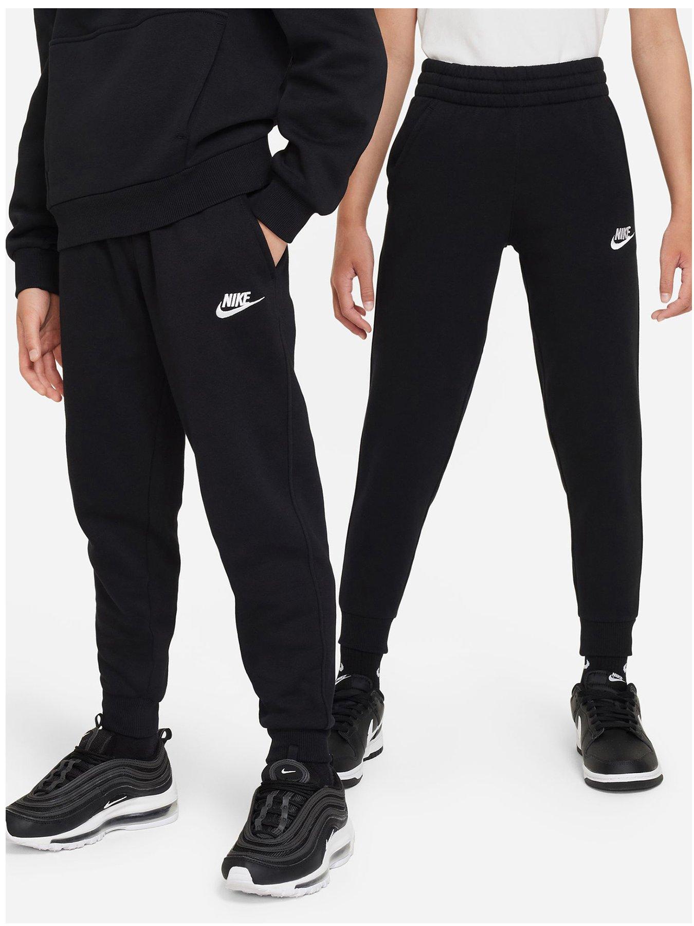 Nike hotsell joggers small