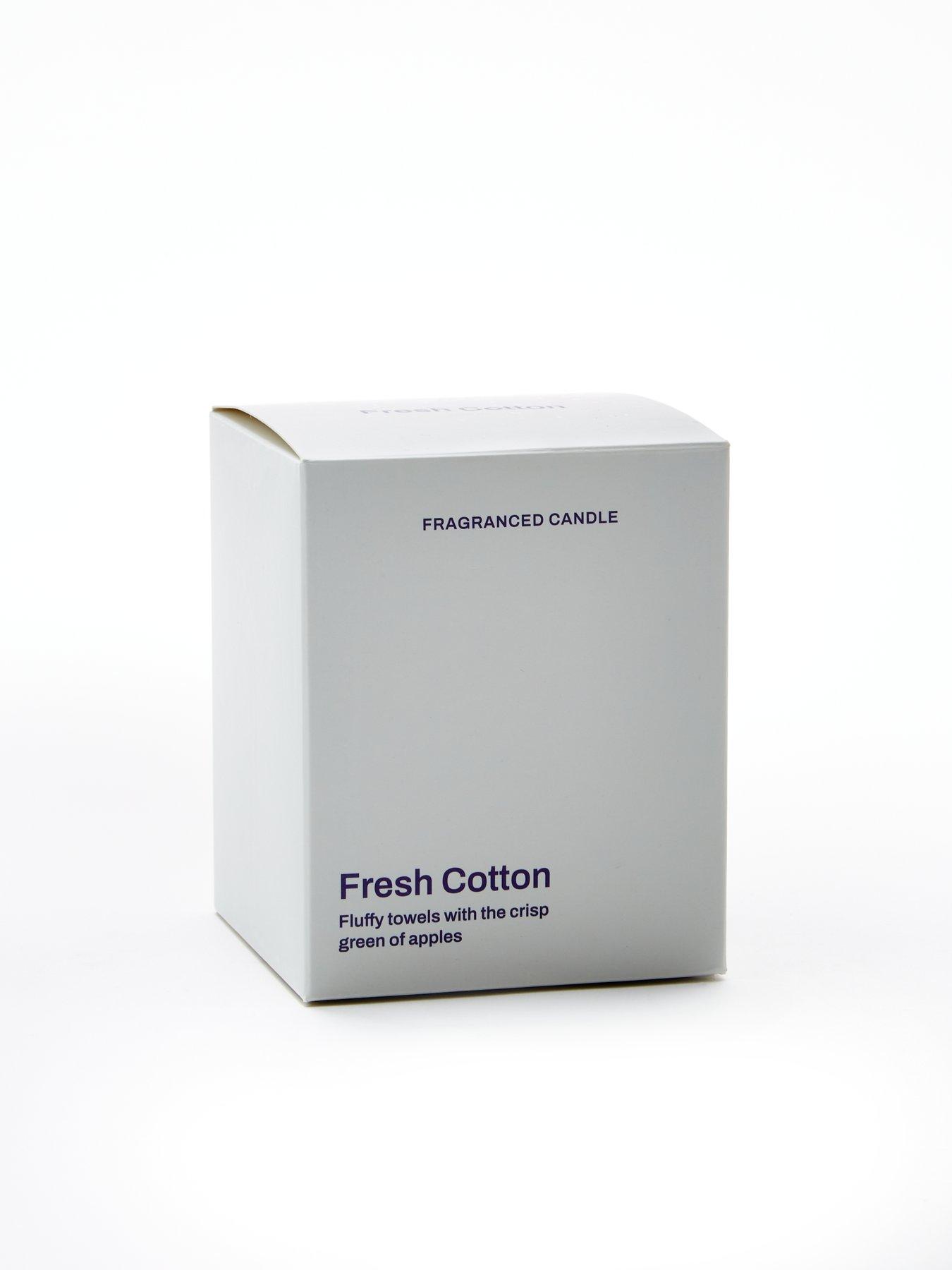 Image 4 of 5 of Very Home Candle &ndash; Fresh Cotton