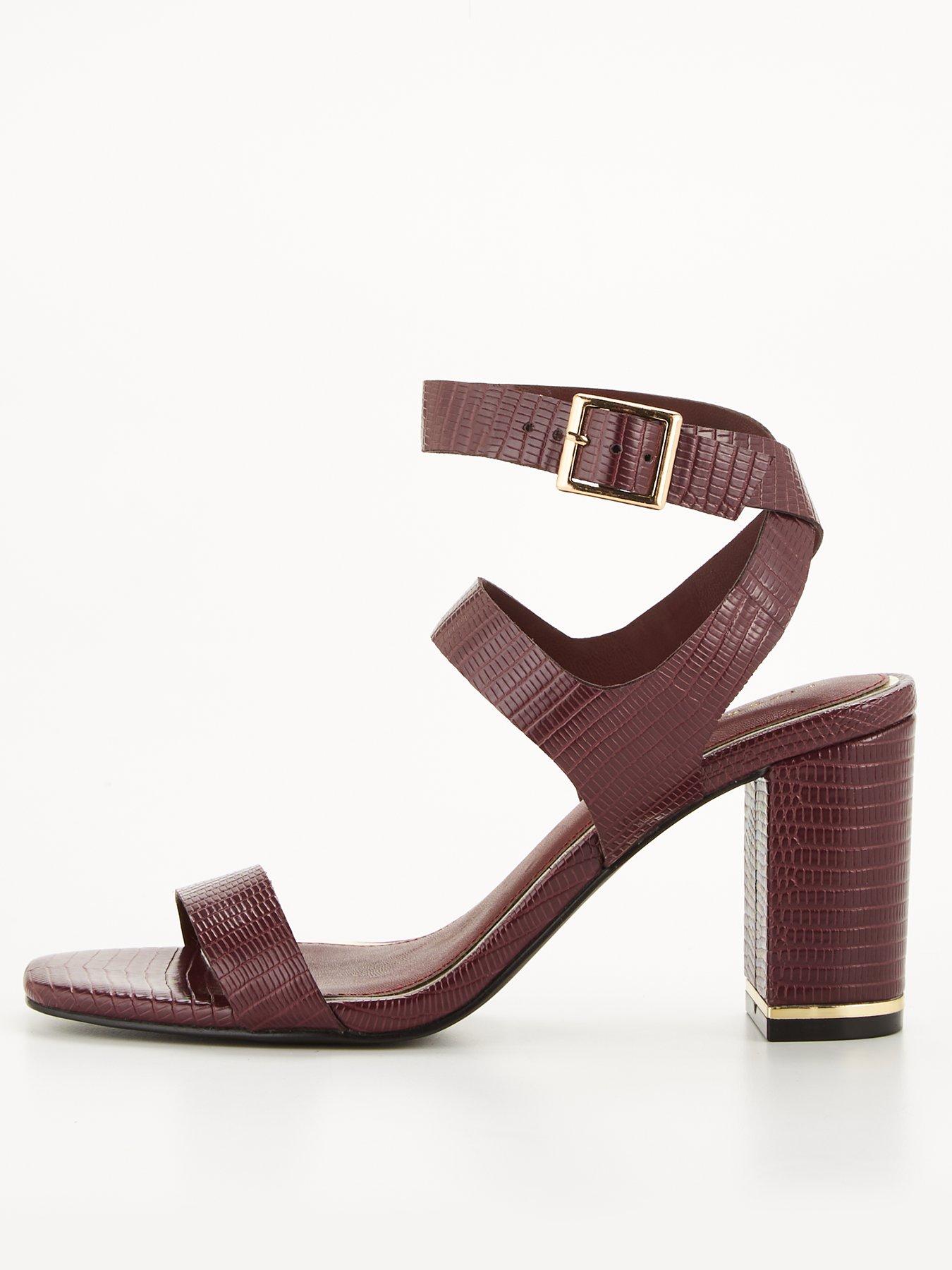 Block heel best sale sandals burgundy