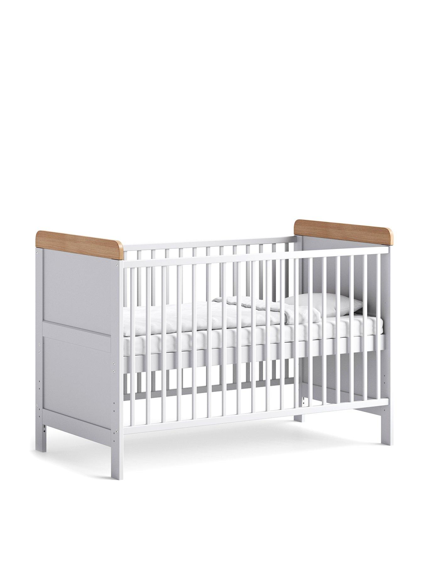 Little acorns hotsell baby furniture