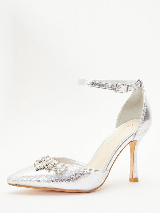 stillFront image of quiz-wide-fit-foil-diamante-court-heels-silver