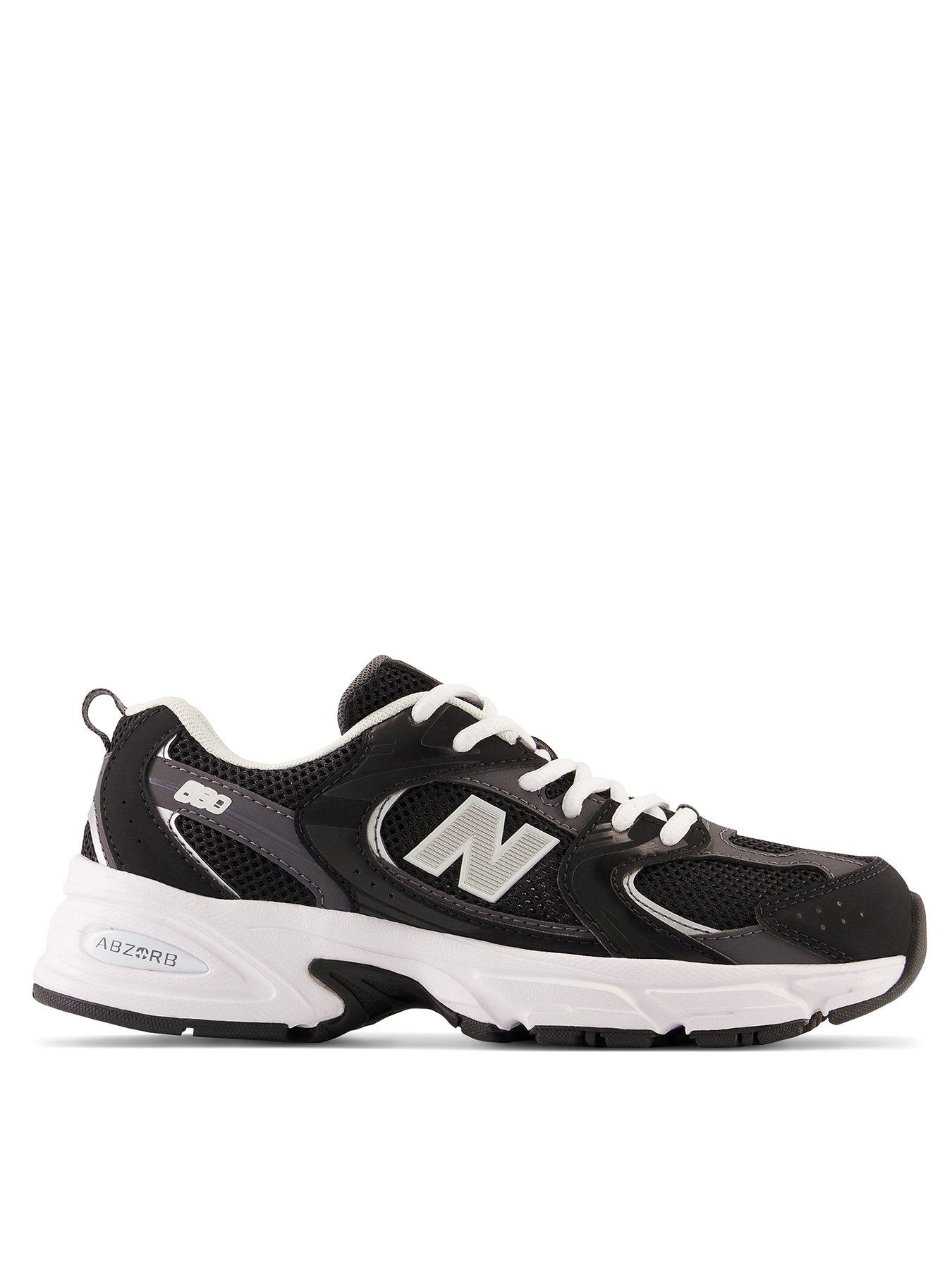 Black new balance clearance junior