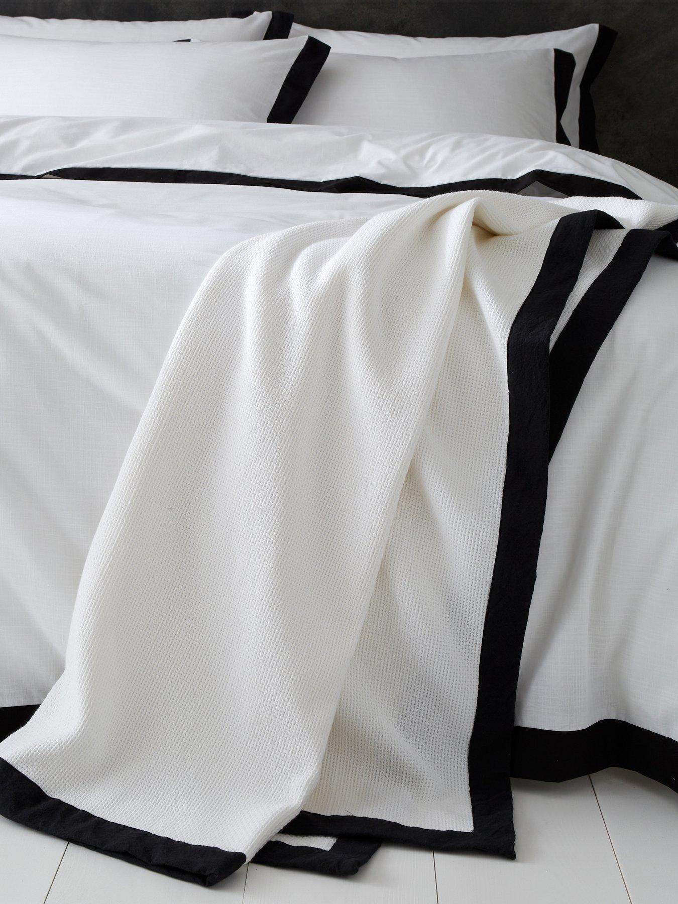 style-sisters-monochrome-waffle-100-cotton-bedspread-150x220cm