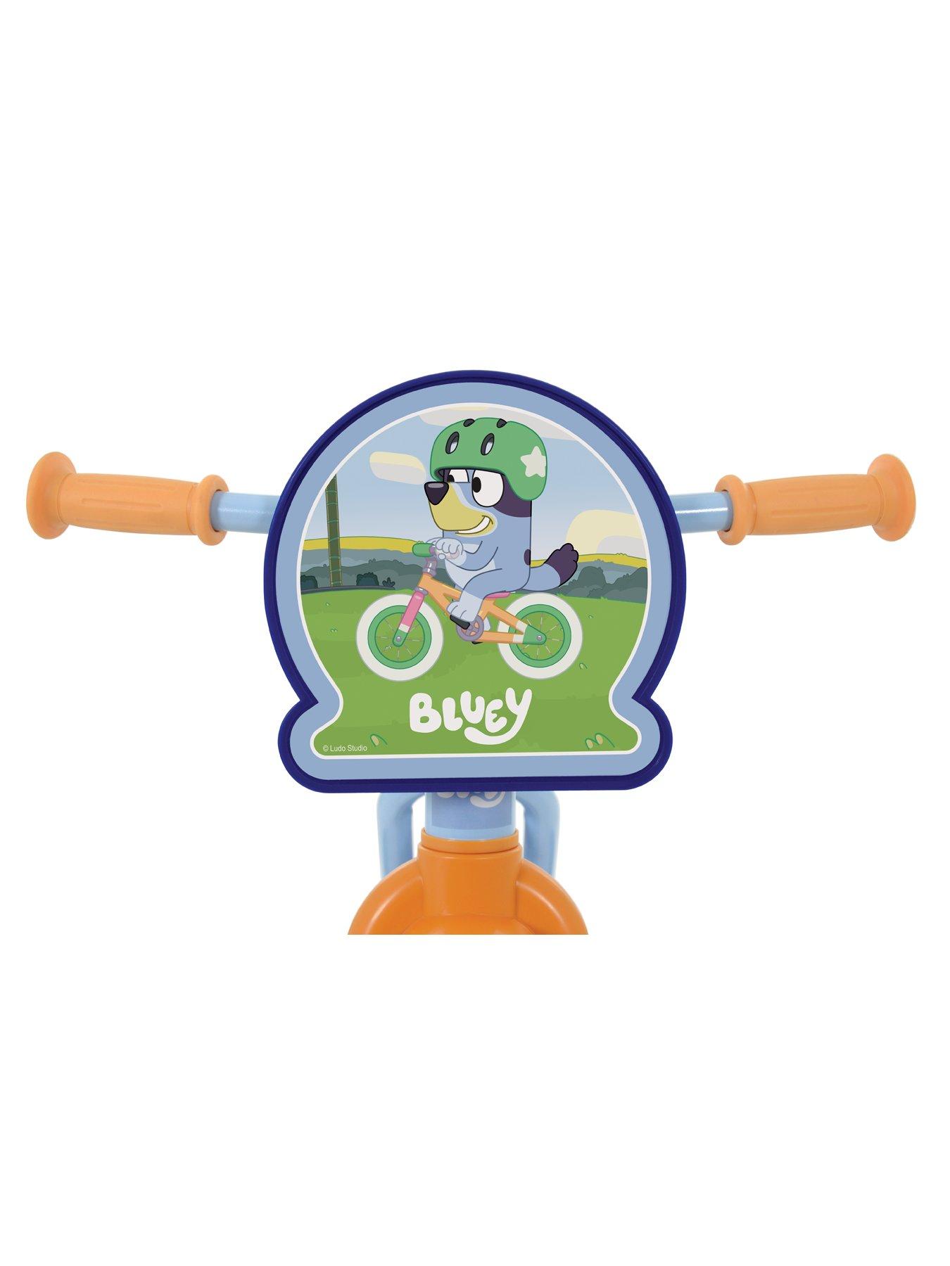 Image 7 of 7 of Bluey 2-in-1 10 Inch Training Bike