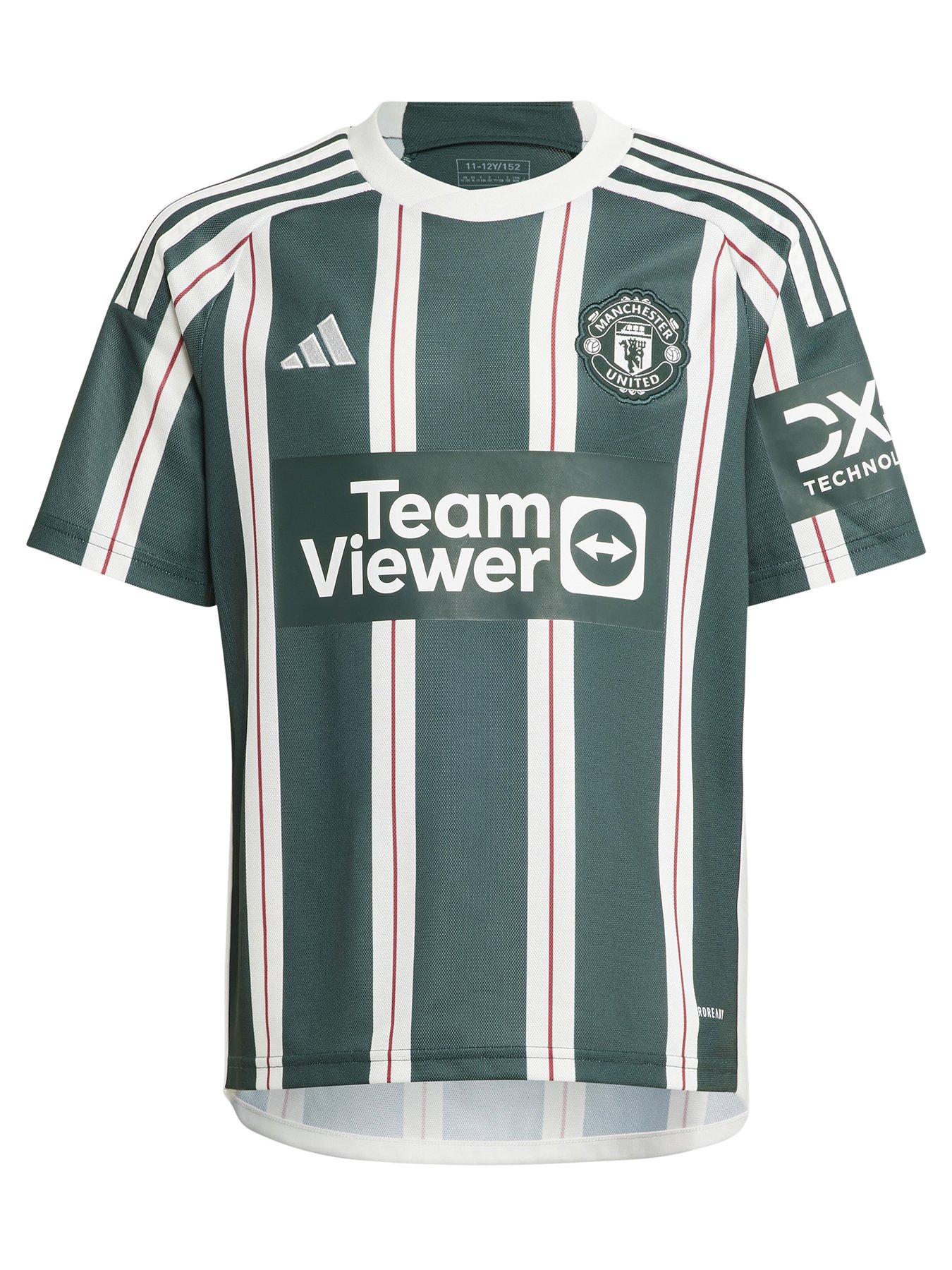 Manchester united junior store shirt