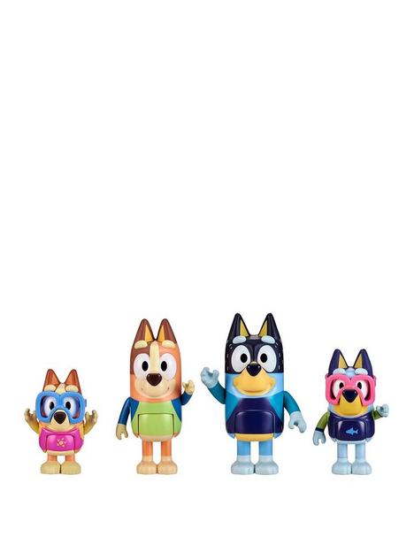 bluey-figure-4-pack-family-beach-day-with-accessories